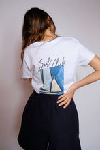 Carica l&#39;immagine nel visualizzatore di Gallery, T-Shirt Sail Club
